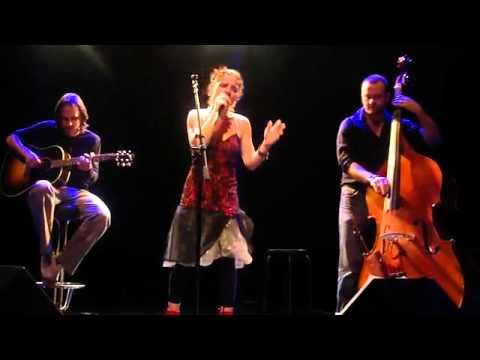 Monsoon - Jolene (acoustic live @ Riches Claires, Brussels)