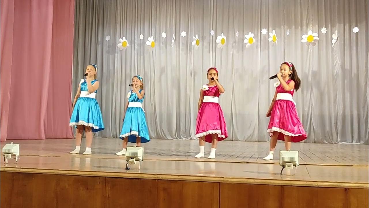 Музыкальный коллектив "Мелодия души" младшая группа, песня "Моя семья ...
