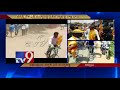 Stones hurled at AV Subba Reddy's cycle rally in Kurnool district