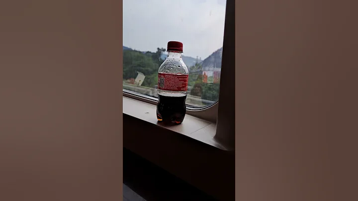 1120613搭乘和諧號動車自成都東站前往盤州，車速很快但十分平穩，飲料都沒有太大的晃動。 - 天天要聞