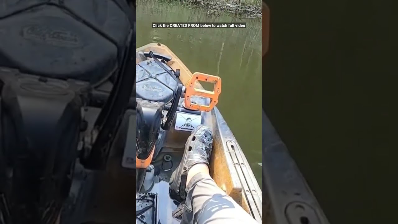 Bass Fishing: Stupid Tube catches BIG BASS (Dobyns Kaden/Lew's KVD)