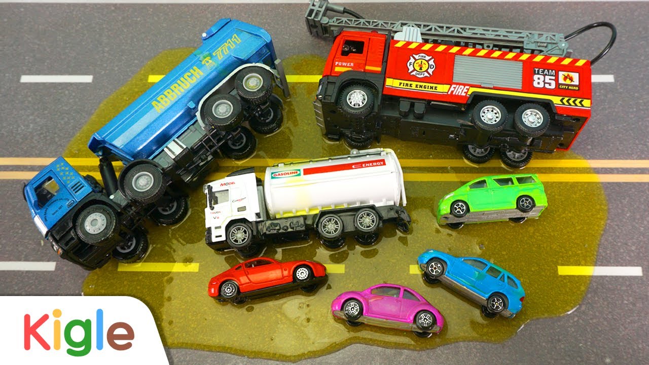 Mobil Saya Bocor Oli dan Terbakar! | Mobil Mainan Anak-anak | Kigle TV Indonesia