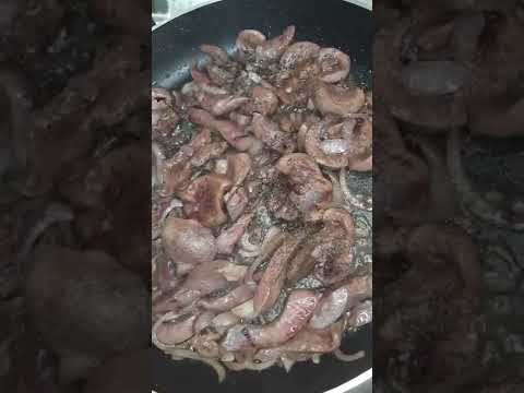 أحسن طريقة لعمل الكلاوي والقلب بالبصل المكرمل