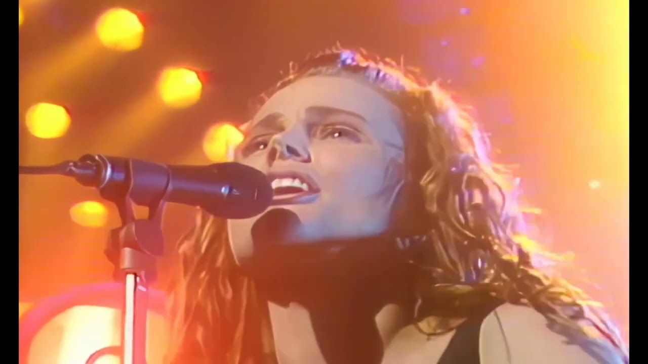 Leave A Light On - Belinda Carlisle (1989) HD - YouTube