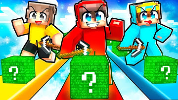 Playing an ADMIN LUCKY BLOCK RACE in Minecraft