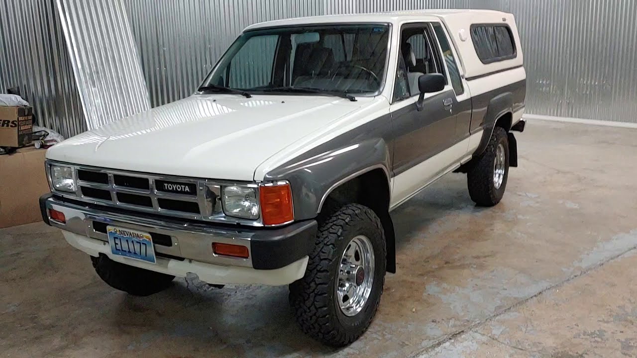 Toyota Pickup walk around video - YouTube