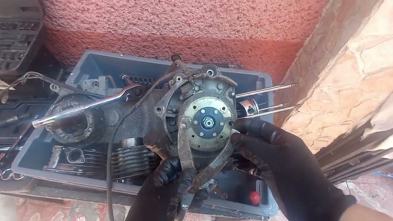 DESARMANDO MOTOR ITALIKA CS 125 CC ( PARTE 1 ) MOTONETA TUTORIAL