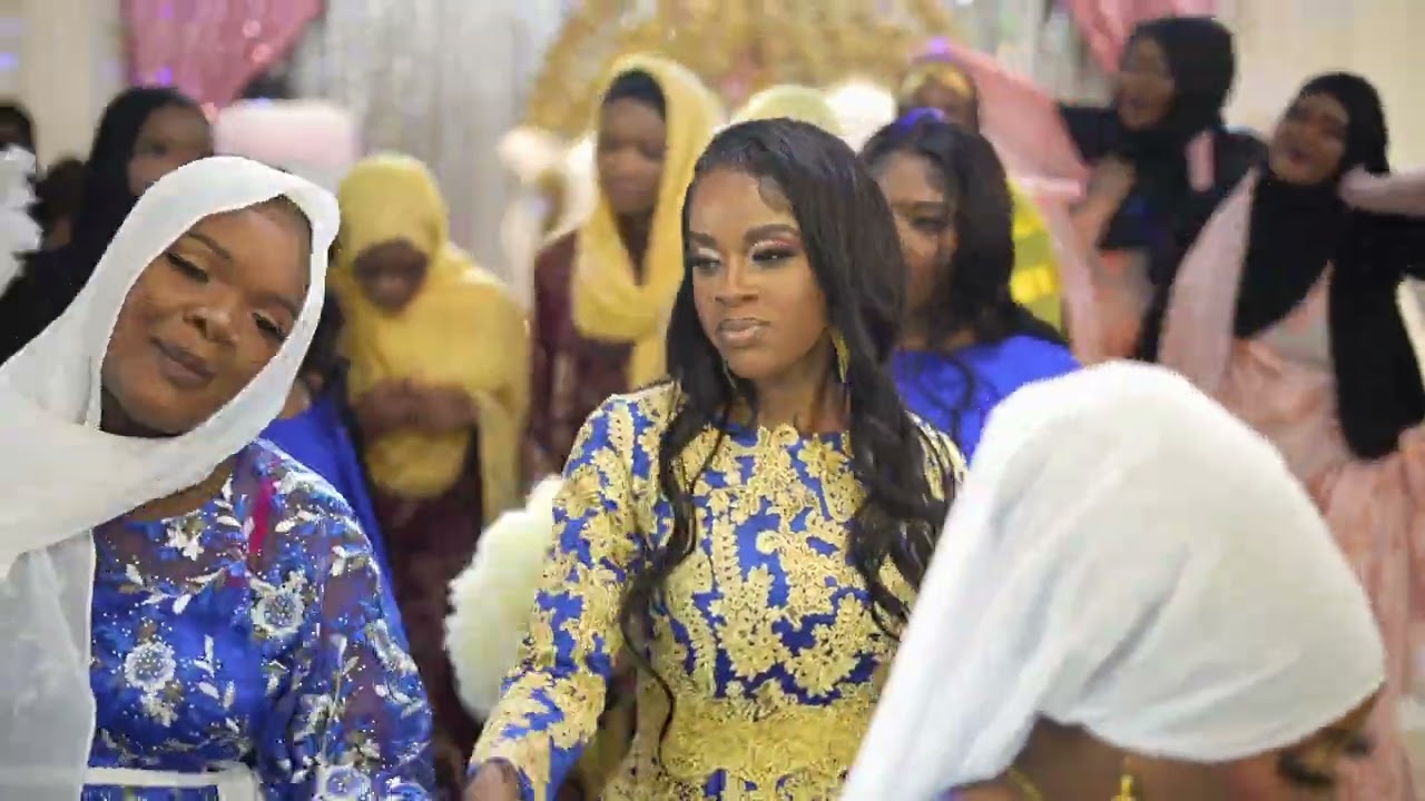 Qaalii Shaash Saar  | Columbus OH | @Eiolens |