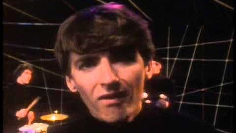 "One Step Ahead" Split Enz clip