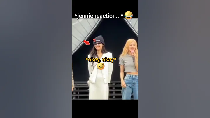jennie feels jealous of lisa 😂 #lisa #rose #jisoo #blackpink #kpop #shorts