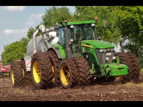 John Deere 7720 mit Meyer-Lohne UniPremium (Lohnunternehmen Fischer) John Deere 7720 mit Meyer-Lohne UniPremium (Lohnunternehmen Fischer)