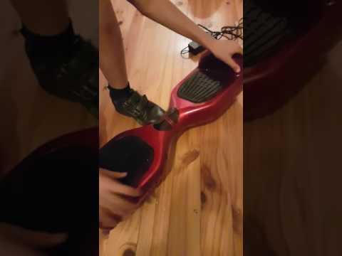 Video: Berapa volt yang dimiliki hoverboard?