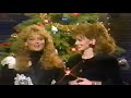 The Judds sing Christmas songs Away in a Manger + Silver Bells (1987) ft. Wynonna Judd & Naomi Judd