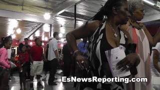 floyd mayweather rolling with marques houston - EsNews boxing