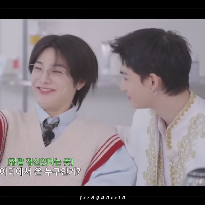 Hyunjin's eyes always landing on Jeongin 🙂‍↔️ #hyunin #hyunjin #in #jeongin #skz #straykids #shorts
