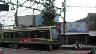 江ノ電　２００２Ｆ単行　龍口寺前を行く