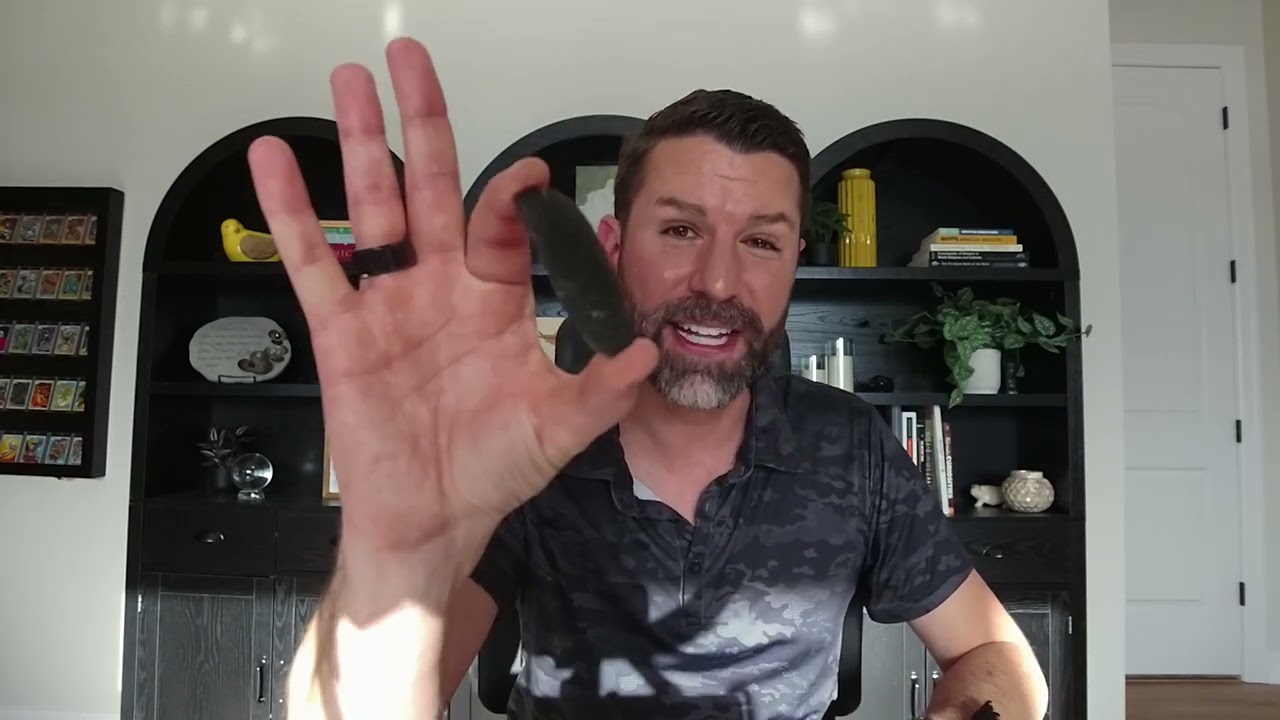 Ever wonder how to tell the difference between real and fake moldavite?