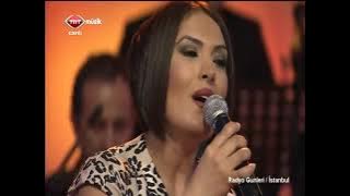 Akşam dönüşü geçtim o esrarlı bağından - Nazire Savran