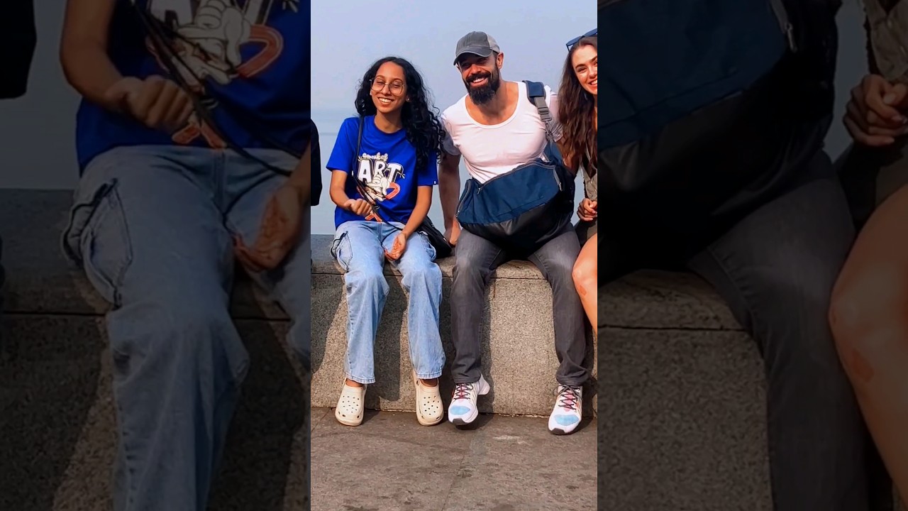 🇺🇸📸Photo Bombing in INDIA!