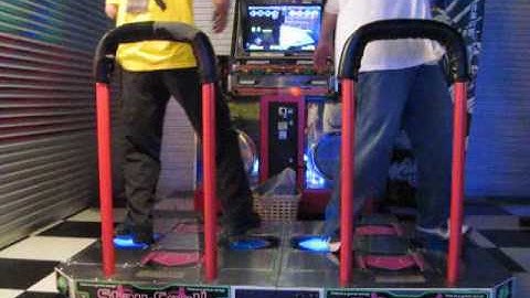 怒れる大きな白い馬 [DDR X/TRANS/MAIU-/Single-BASIC]