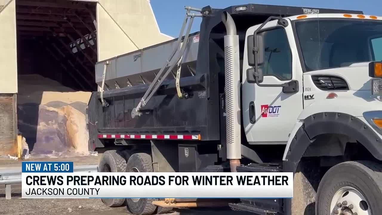 Jackson County crews pre-treat roads ahead of winter storm - YouTube