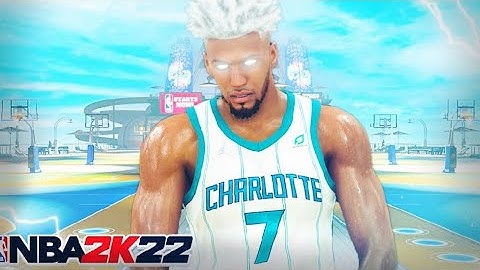 THE BEST 2 WAY SLASHING PLAYMAKER BUILD ON NBA 2K22! THIS BUILD CAN DO EVERYTHING! BEST 2K22 BUILD