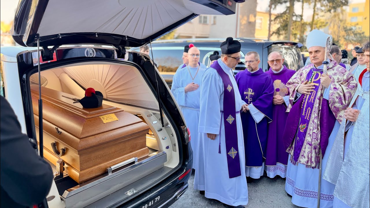 Pogrzeb Śp Ks. Prałat Andrzej Kłosiński