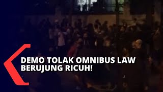 Demo Tolak UU Omnibus Law di Bandung Ricuh! Massa Rusak Mobil dan Fasilitas Umum