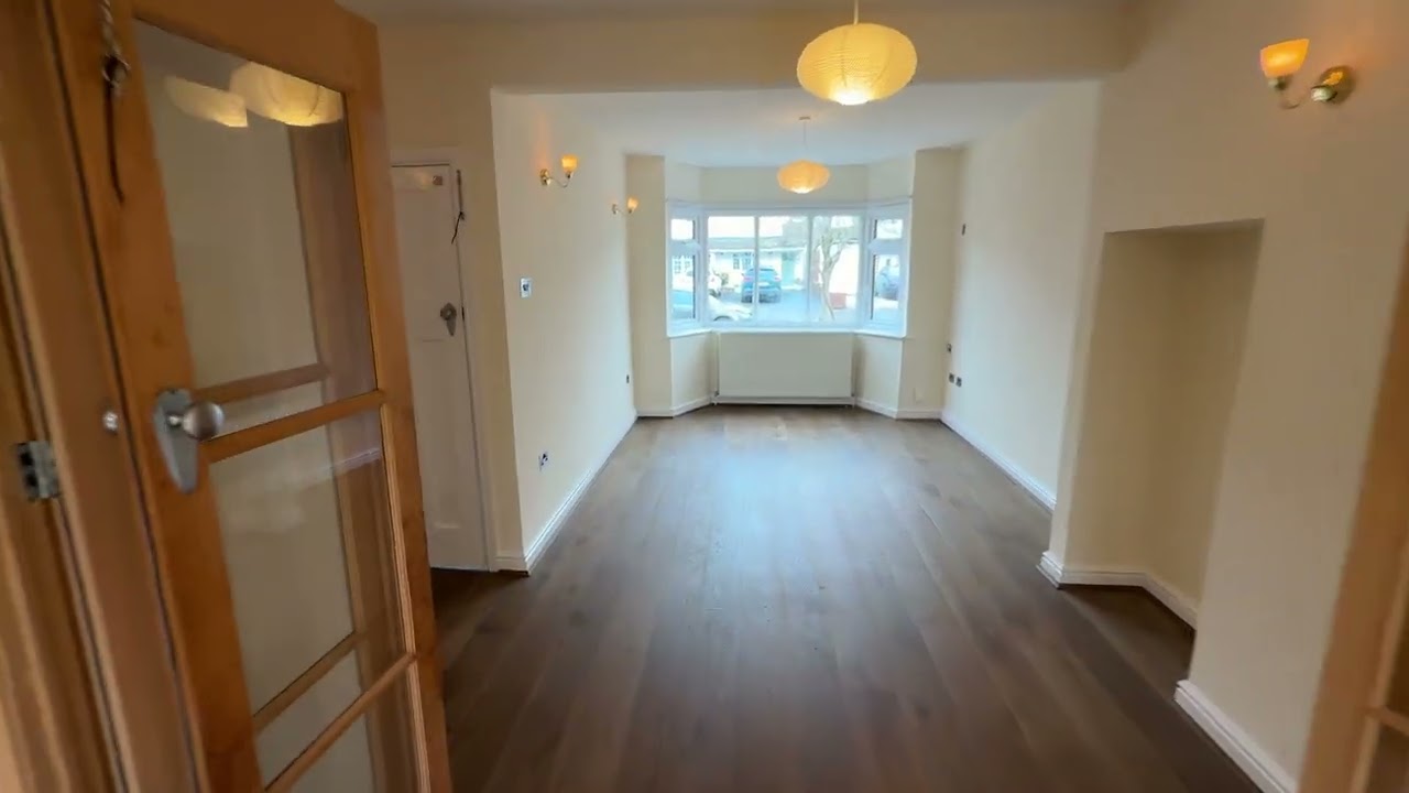 TO LET - 97 Shenstone Valley, Road Halesowen, B62 9TE