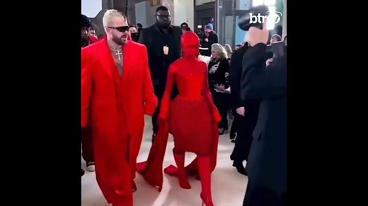 Doja Cat steals the show at Schiaparelli SS23 in Paris Fashion Week