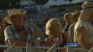 Festivalgoers brace the heat at Safeway Waterfront Blues Fest