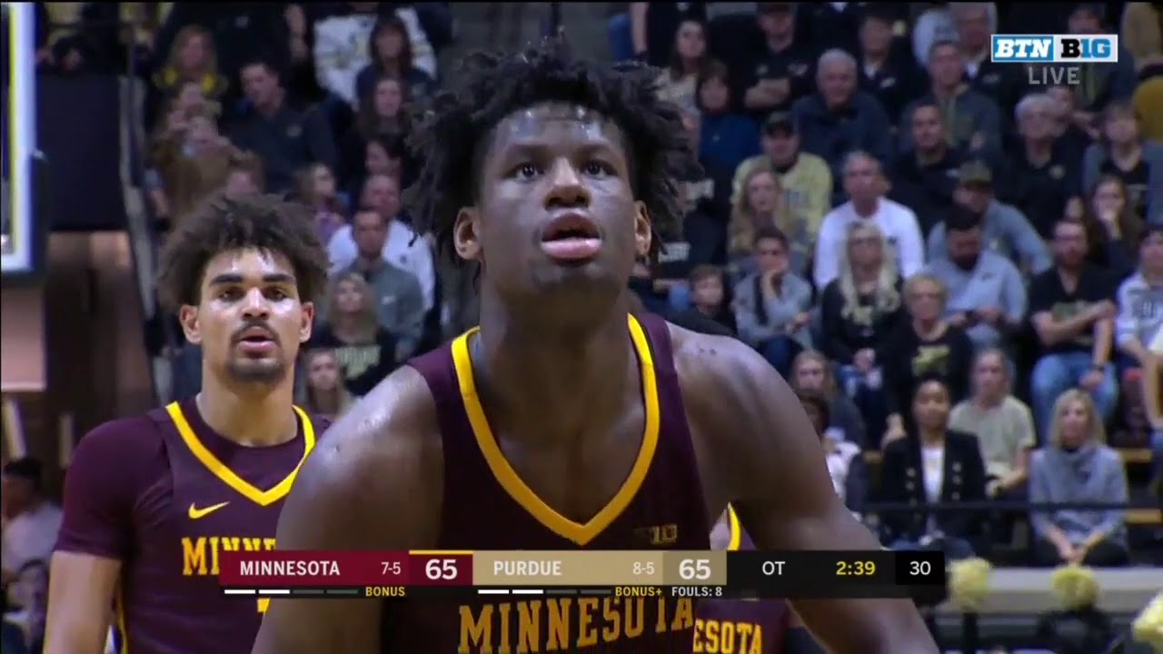 Daniel Oturu vs PUR 29 PTS                  1.02.20