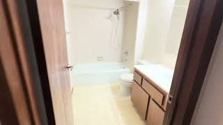 Spacious 1x1 Available Now in Bellevue! Near Light Rail Station and Downtown!