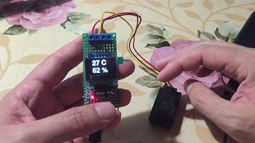 Esp8266 Esp-03 oledi2c ams2301 Temperature humidity weatherstation.