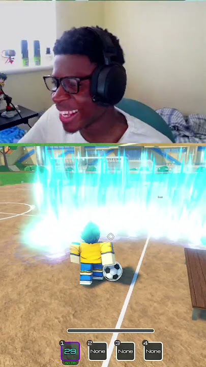 Spinning cut in Inazuma Strikers is tuff 🤯 #inazumaeleven #roblox #inazumaelevenvictoryroad #inazuma