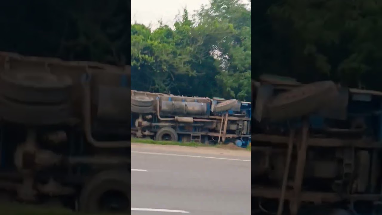 Truck collapsed 