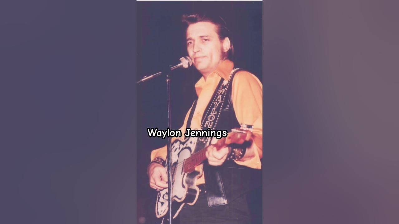 Waylon Jennings! Amazing singer! Outlaw country! The BEST kind! Waylon’s music still sounds fresh!