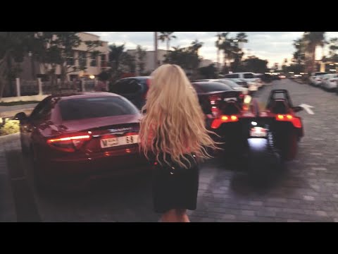 Парня переехала машина Парня переехала машина