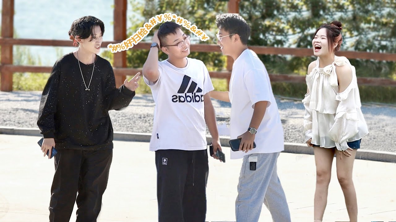 Когда два парня одновременно разговаривают на выдуманном языке (пранк)