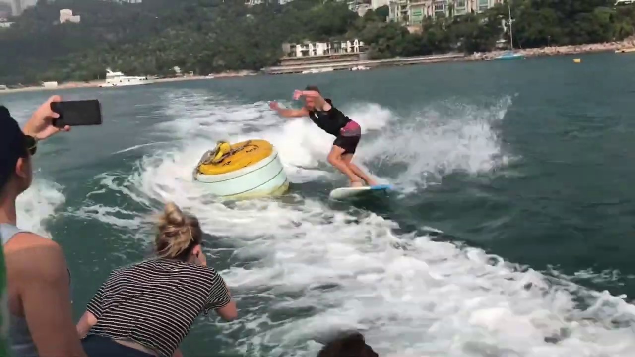 Wakesurf tricks - Bottom Turn relaxica surf