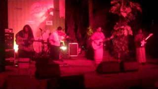 The Raghu Dixit Project warming up!