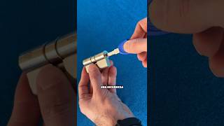 [X-tra Winkhaus] 3 caratteristiche del cilindro più sicuro di casa Winkhaus #shorts