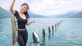 Beautiful Village Girl Sets 100 Fishing Hooks Across the Wide River - Catching Giant Catfish &amp; Carp.