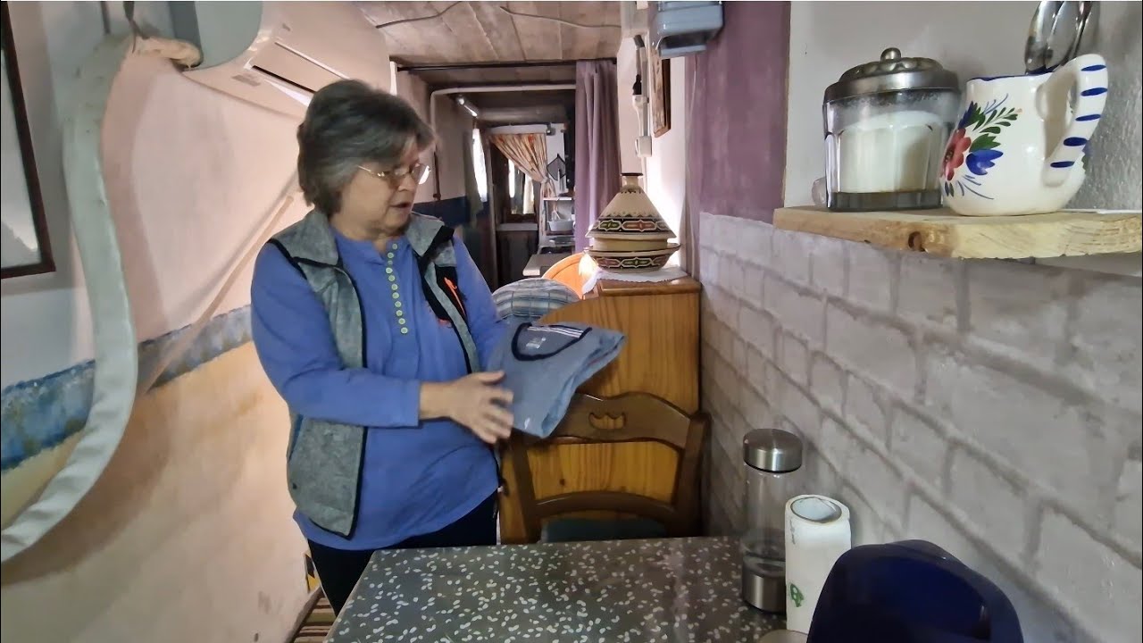 Mini bar din anii '60/'70)