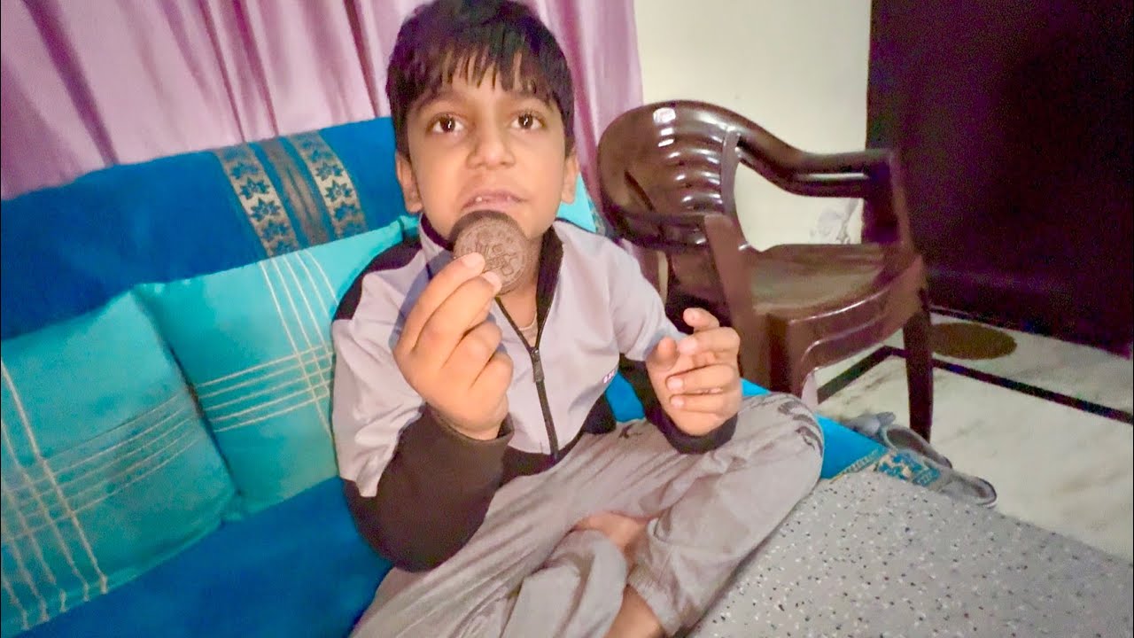 Ye kaisa Oreo Biscuit h 🤔