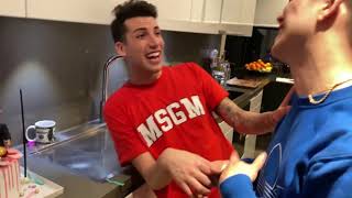 Kerimcan Durmaz 1 Dakika 32 Saniye Boyunca Eğleniyor Vol. 1