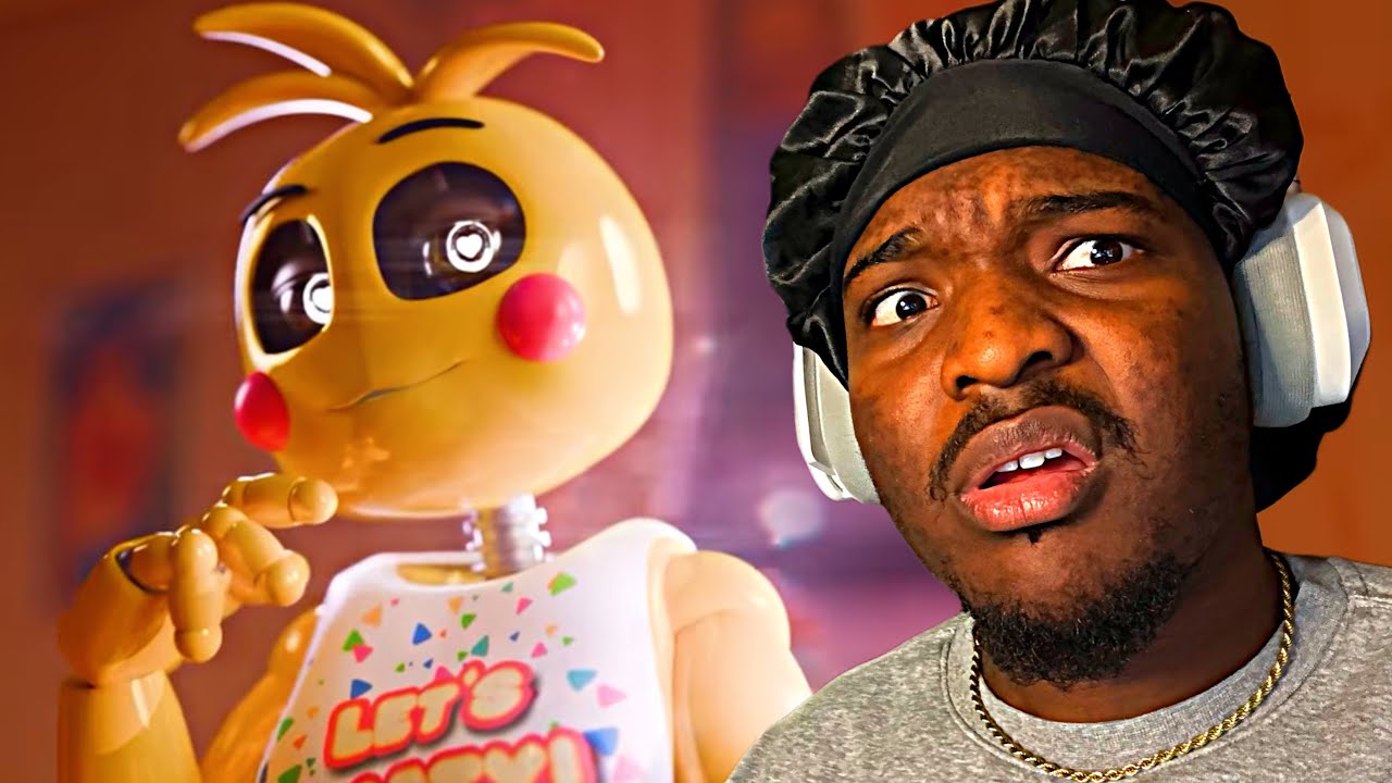 WHAT DID THEY DO TO CHICA... [HORROR REACTIONS]