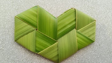 c3/ Cách làm trái tim bằng lá dừa đơn giản đẹp dễ làm nhất.