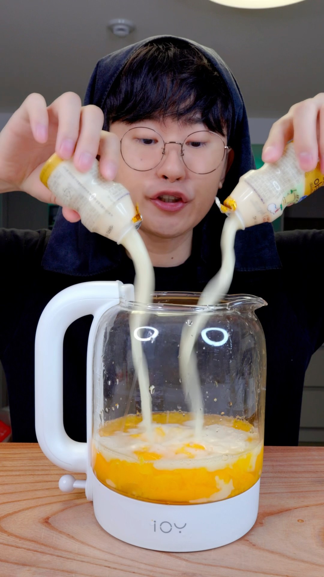 How to make Iced Peach Yakult