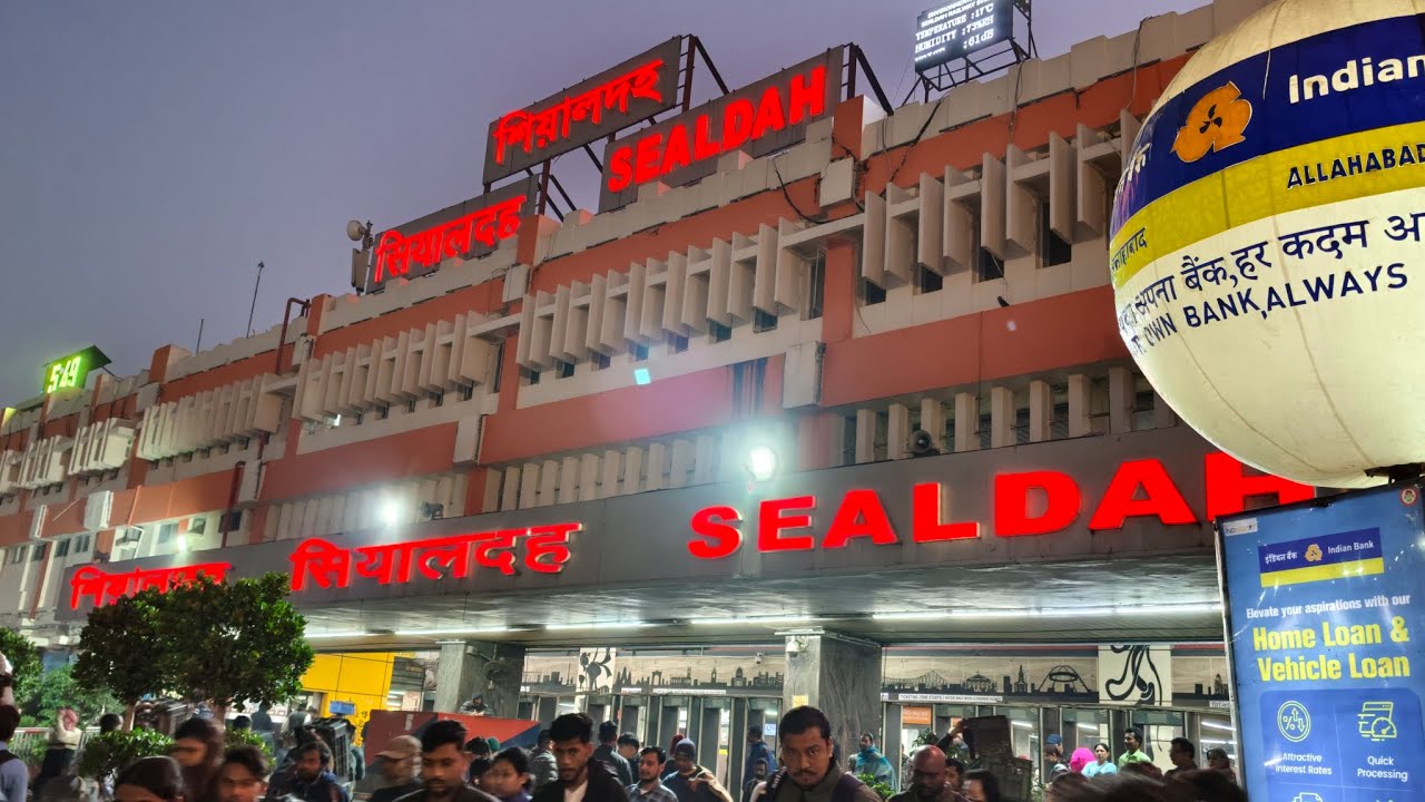 AMK@BR VLOVS KISHANGANJ TO SEALDAH 12344 DARJEELING MAIL KOLKATA VIDEO